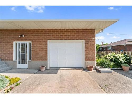 160 Elgin Street, Thorold, ON - Outdoor With Exterior