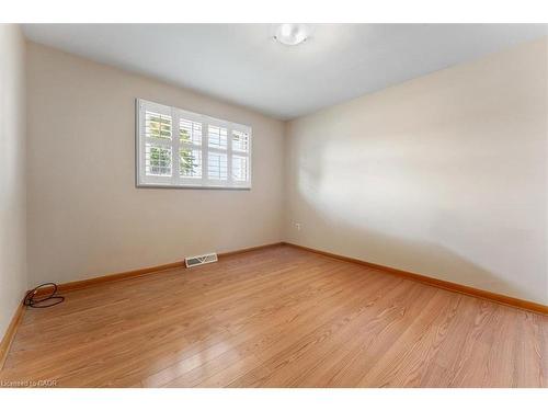 160 Elgin Street, Thorold, ON - Indoor Photo Showing Other Room