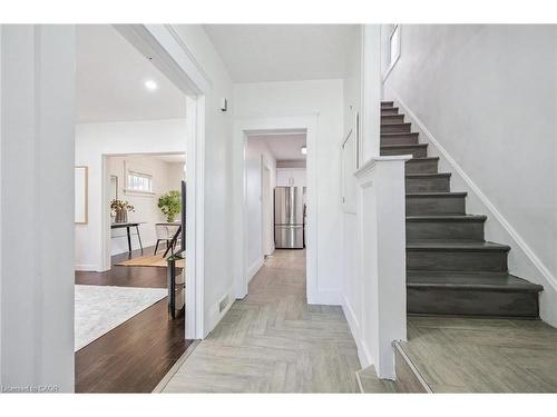 405 Wellington Street N, Kitchener, ON - Indoor Photo Showing Other Room