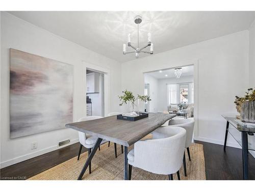 405 Wellington Street N, Kitchener, ON - Indoor Photo Showing Dining Room