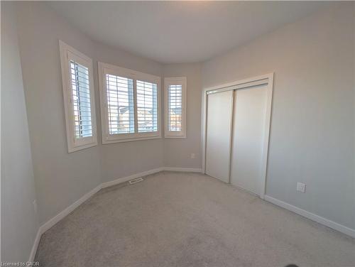 37 Mull Avenue, Caledonia, ON - Indoor Photo Showing Other Room