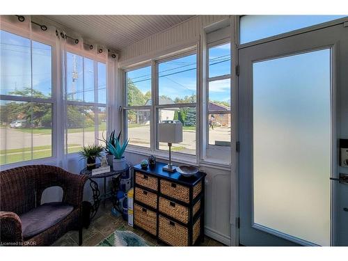 86 East 18Th Street, Hamilton, ON - Indoor