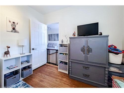 86 East 18Th Street, Hamilton, ON - Indoor