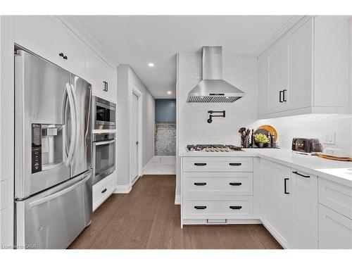 94 Dorchester Drive, Grimsby, ON - Indoor Photo Showing Kitchen