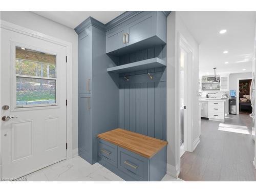 94 Dorchester Drive, Grimsby, ON - Indoor Photo Showing Other Room