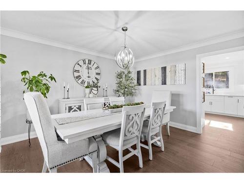 94 Dorchester Drive, Grimsby, ON - Indoor Photo Showing Dining Room