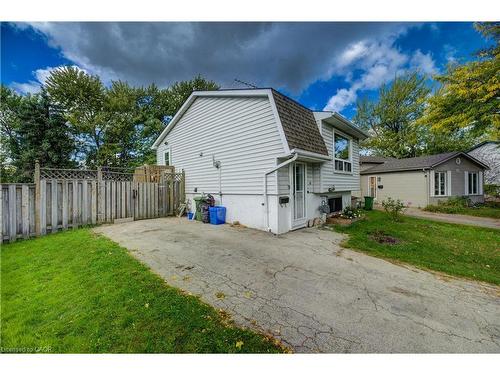 36 Lamb Court, Hamilton, ON - Outdoor