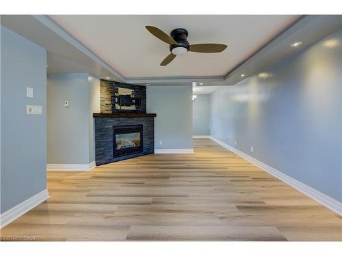 36 Lamb Court, Hamilton, ON - Indoor With Fireplace