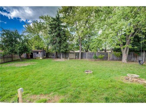 36 Lamb Court, Hamilton, ON - Outdoor With Backyard