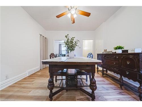 215 Mary Street, Hamilton, ON - Indoor Photo Showing Dining Room