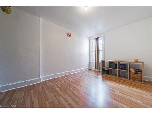 215 Mary Street, Hamilton, ON - Indoor Photo Showing Other Room
