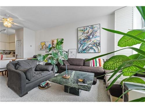709-36 James Street S, Hamilton, ON - Indoor Photo Showing Living Room