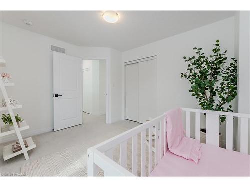 A4-15 Stauffer Woods Trail, Kitchener, ON - Indoor Photo Showing Bedroom