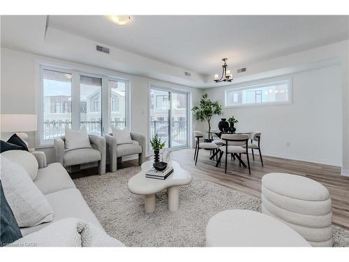 A4-15 Stauffer Woods Trail, Kitchener, ON - Indoor Photo Showing Living Room