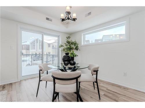 A4-15 Stauffer Woods Trail, Kitchener, ON - Indoor Photo Showing Dining Room