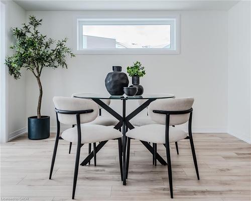 A4-15 Stauffer Woods Trail, Kitchener, ON - Indoor Photo Showing Dining Room