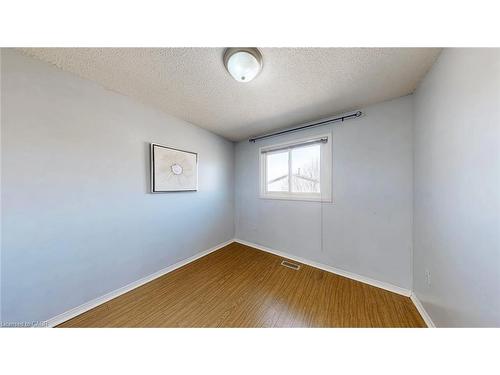 43-1155 Paramount Drive, Stoney Creek, ON - Indoor Photo Showing Other Room