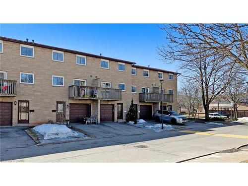 43-1155 Paramount Drive, Stoney Creek, ON - Outdoor