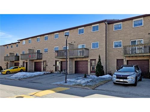 43-1155 Paramount Drive, Stoney Creek, ON - Outdoor