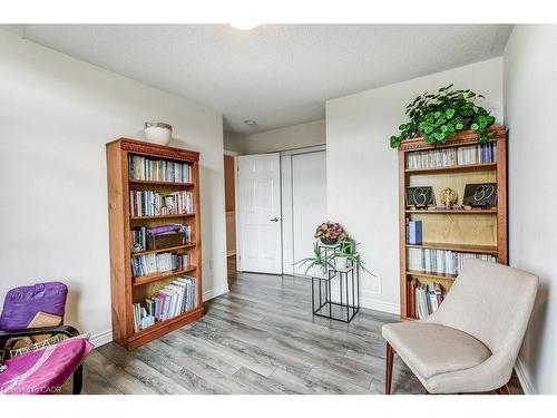 35 Dredge Court, Milton, ON - Indoor