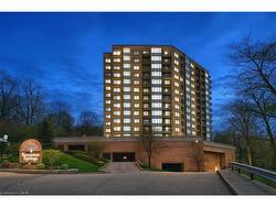 1210-237 King Street W Cambridge, ON N3H 5L2