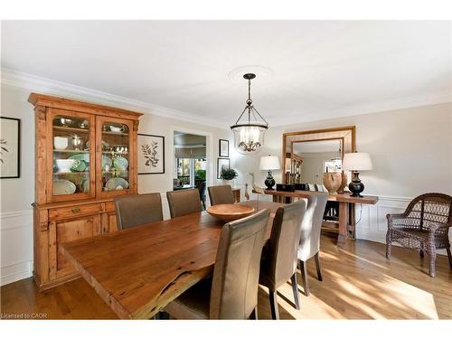 9 Mays Crescent, Waterdown, ON - Indoor Photo Showing Dining Room