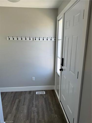 20 Oxford Street W, London, ON - Indoor Photo Showing Other Room