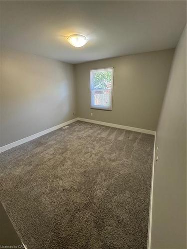 20 Oxford Street W, London, ON - Indoor Photo Showing Other Room