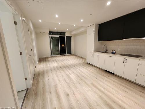 306-741 King Street W, Kitchener, ON - Indoor