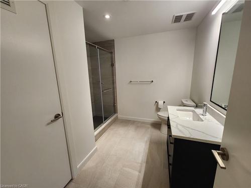306-741 King Street W, Kitchener, ON - Indoor Photo Showing Bathroom