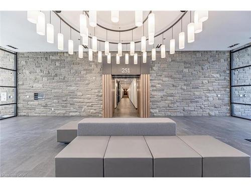 516-251 Northfield Drive E, Waterloo, ON - Indoor Photo Showing Other Room