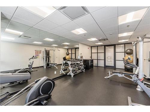 516-251 Northfield Drive E, Waterloo, ON - Indoor Photo Showing Gym Room