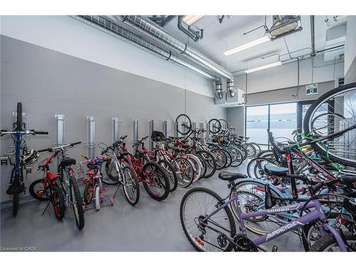 516-251 Northfield Drive E, Waterloo, ON - Indoor