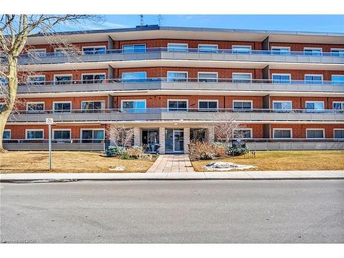 307-11 Woodman Drive S Hamilton, ON L8K 4E3