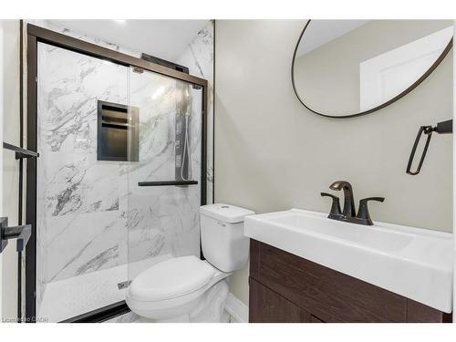 1965 Brampton Street, Hamilton, ON - Indoor Photo Showing Bathroom