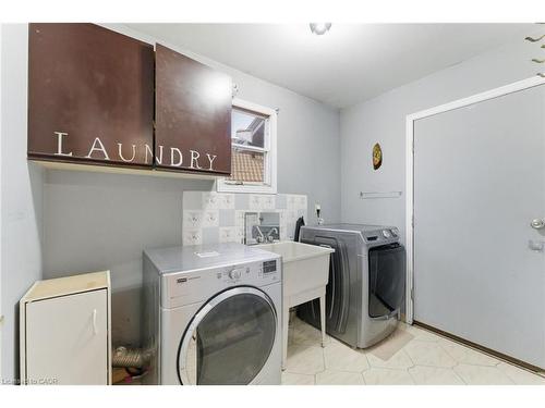 2 Morningstar Court, Hamilton, ON - Indoor Photo Showing Laundry Room