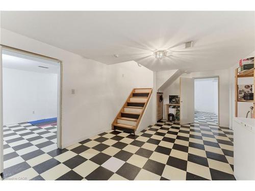 2 Morningstar Court, Hamilton, ON - Indoor Photo Showing Other Room