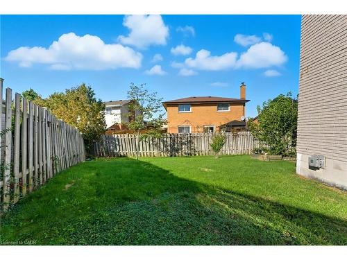 2 Morningstar Court, Hamilton, ON - Outdoor