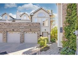 19-3230 New Street  Burlington, ON L7N 1M8