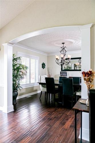 20 Meander Close, Carlisle, ON - Indoor Photo Showing Dining Room
