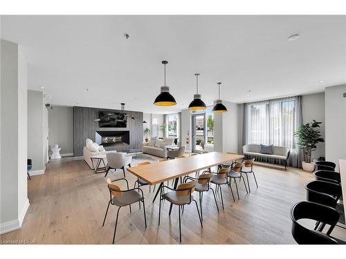 301-121 Highway 8, Stoney Creek, ON - Indoor