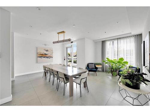301-121 Highway 8, Stoney Creek, ON - Indoor Photo Showing Dining Room