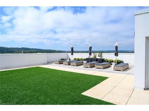 301-121 Highway 8, Stoney Creek, ON - Outdoor With View