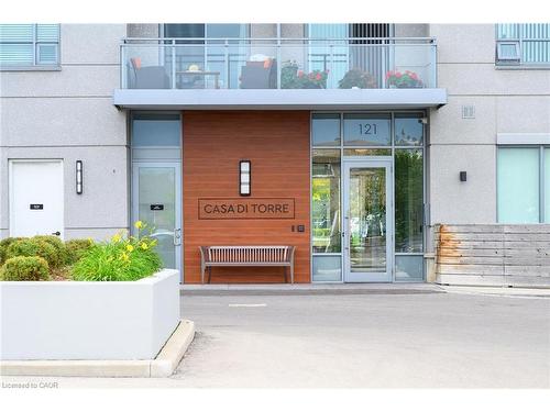 301-121 Highway 8, Stoney Creek, ON - Outdoor