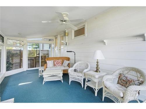 106 Fielding Crescent, Hamilton, ON - Indoor Photo Showing Living Room