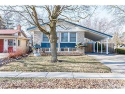 UPPER-195 Village Road  Kitchener, ON N2M 4L3