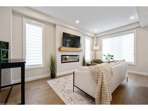 111 Catherine Street, New Hamburg, ON - Indoor Photo Showing Living Room With Fireplace