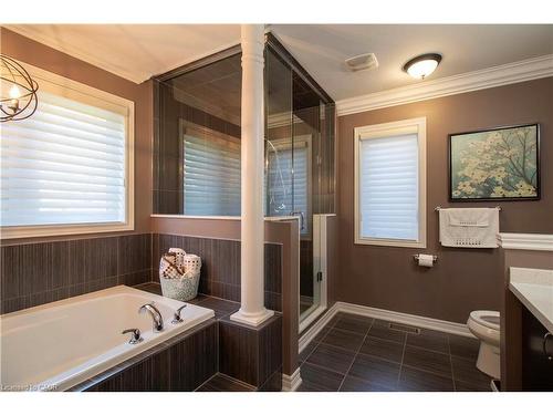 80 Sutherland Crescent, Ancaster, ON - Indoor Photo Showing Bathroom