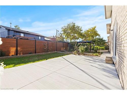 48 Village Drive, Hamilton, ON - Outdoor