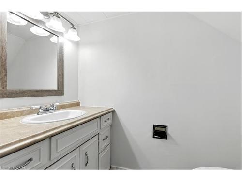 29-11 Grand River Boulevard, Kitchener, ON - Indoor Photo Showing Bathroom
